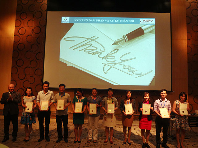 Handling Objection & Negotiation Skills - Sanofi Hyatt Resort, 04.03.2015)